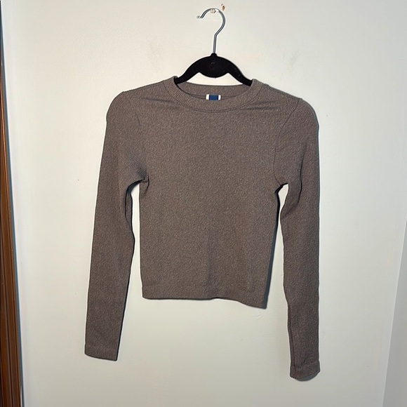 OLD NAVY SEAMLESS FITTED RIBBED T-SHIRT - Picture 1 of 5